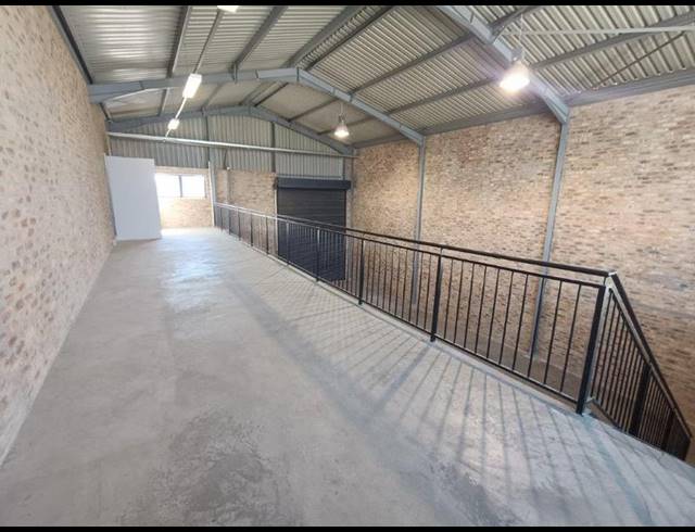 INDUSTRIAL PROPERTY TO RENT IN LASER PARK